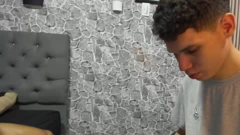 Snapshot of andrew_2811 chatting on October 19, 11:05 pm andrew_2811 online show from October 19, 11:05 pm