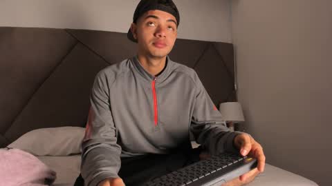 Snapshot of andrew_colleman1 chatting on October 13, 11:21 am Colleman online show from October 13, 11:21 am