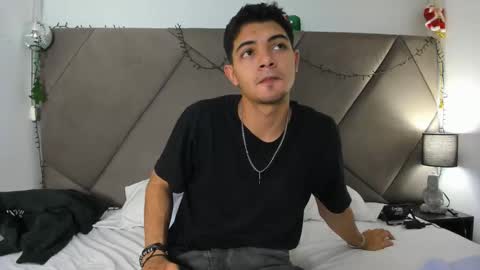 Snapshot of andrew_colleman1 chatting on December 15, 6:06 am Colleman online show from December 15, 6:06 am