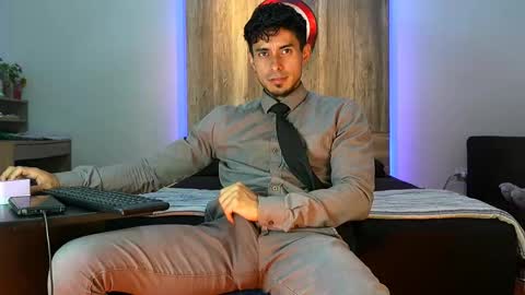 Andrew online show from November 15, 1:47 am