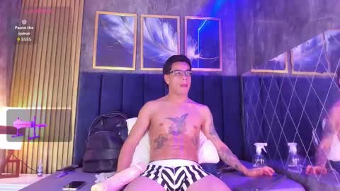 andrew_haalls online show from May 12, 10:29 pm