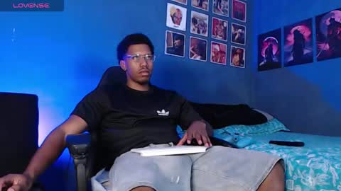 Andrew online show from November 10, 4:33 am