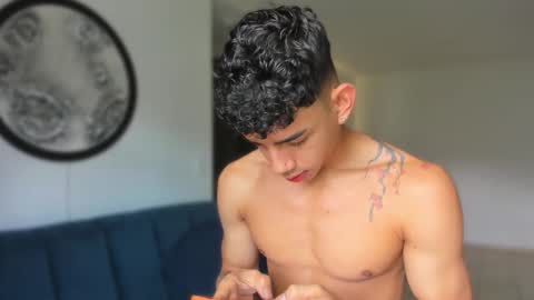 Snapshot of andrew_twink18 chatting on November 8, 3:56 pm Andrew M. online show from November 8, 3:56 pm