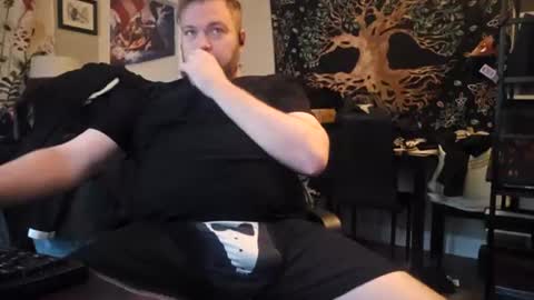 andrew_tzz online show from June 15, 9:55 am