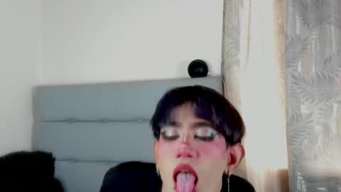 Snapshot of andrew_uwu_ chatting on February 21, 7:04 pm ANDREW independent model online show from February 21, 7:04 pm
