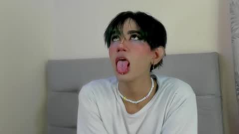 Snapshot of andrew_uwu_ chatting on March 22, 9:18 pm ANDREW independent model online show from March 22, 9:18 pm