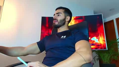 ANDREW WEST online show from February 21, 10:48 pm