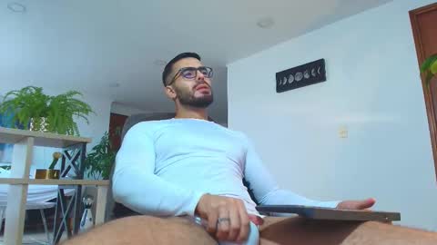 ANDREW WEST online show from November 27, 11:45 am