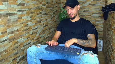 MasterRomania  online show from December 17, 4:45 am