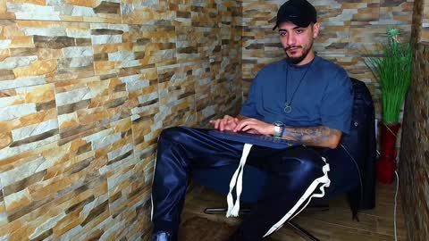 MasterRomania  online show from December 22, 4:17 am