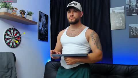 Snapshot of andrewdiaz_ chatting on January 24, 8:23 am Andrew Diaz online show from January 24, 8:23 am