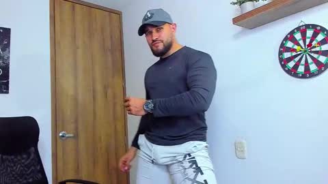 Snapshot of andrewdiaz_ chatting on September 30, 11:54 pm Andrew Diaz online show from September 30, 11:54 pm