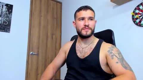 Snapshot of andrewdiaz_ chatting on October 14, 7:31 am Andrew Diaz online show from October 14, 7:31 am