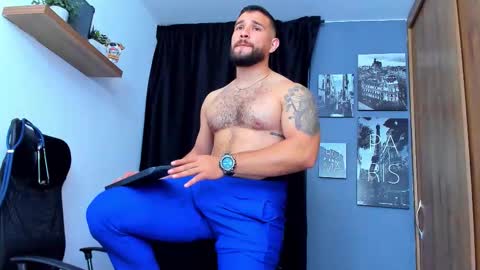 Snapshot of andrewdiaz_ chatting on October 21, 6:14 am Andrew Diaz online show from October 21, 6:14 am