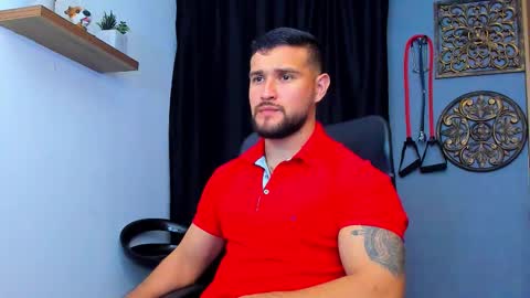 Snapshot of andrewdiaz_ chatting on February 8, 7:23 am Andrew Diaz online show from February 8, 7:23 am