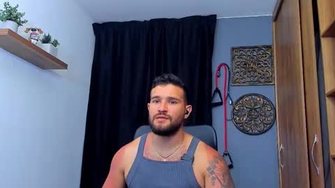 Snapshot of andrewdiaz_ chatting on March 15, 3:34 am Andrew Diaz online show from March 15, 3:34 am