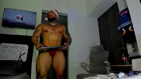 Snapshot of andrewjohnson0 chatting on December 1, 6:02 pm Andrew Johnson online show from December 1, 6:02 pm