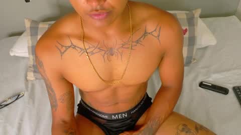 Snapshot of andrewkenoxx_ chatting on March 30, 7:37 pm ANDREW KENNOXX online show from March 30, 7:37 pm