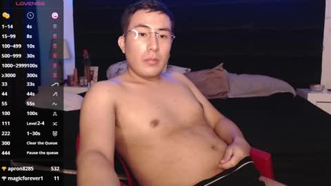 andrewmhilton_ online show from January 25, 5:29 am