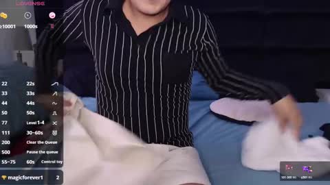 andrewmhilton_ online show from March 6, 6:37 pm