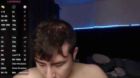 andrewmhilton_ online show from October 28, 7:01 am