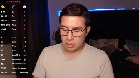 andrewmhilton_ online show from November 9, 5:06 am