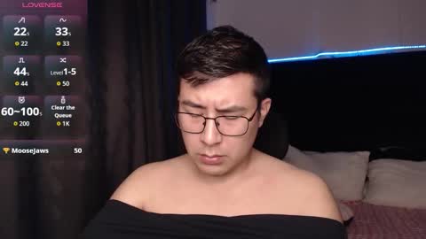 andrewmhilton_ online show from February 12, 1:55 am