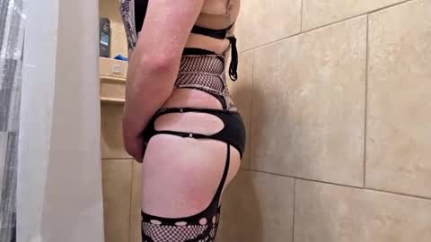 andrewo4277 online show from May 20, 5:35 am