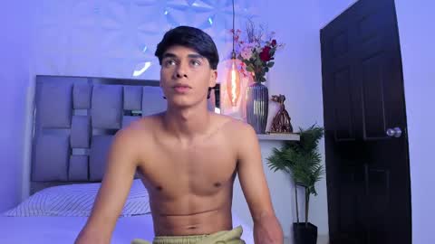 Snapshot of andrewortix chatting on February 28, 6:43 am AndreWortix online show from February 28, 6:43 am