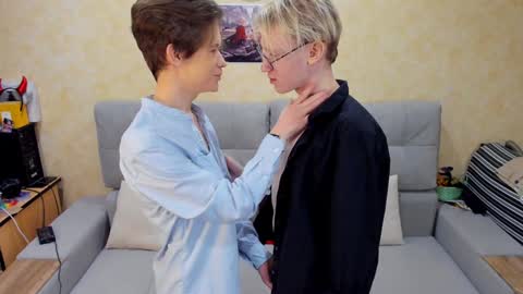 Snapshot of andrewwcarter2 chatting on December 1, 8:31 pm Andrew online show from December 1, 8:31 pm