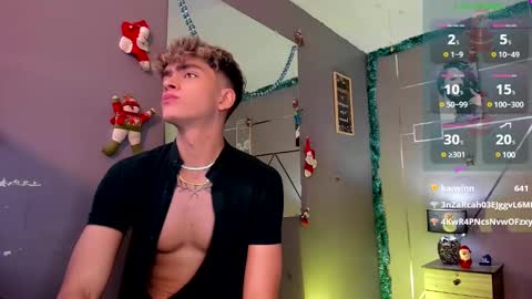 Snapshot of andrius_24 chatting on December 19, 5:29 pm online show from December 19, 5:29 pm