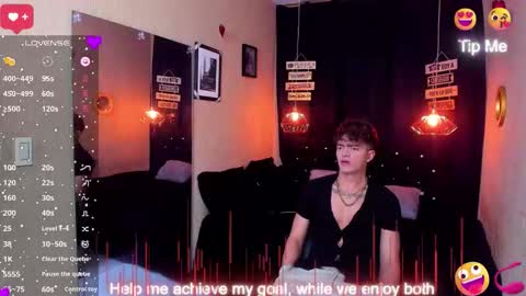 Snapshot of andrius_24 chatting on October 6, 11:46 pm online show from October 6, 11:46 pm