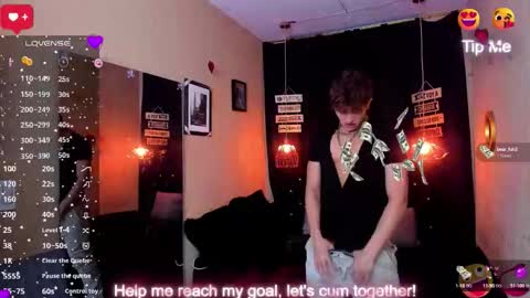 Snapshot of andrius_24 chatting on October 14, 7:36 pm online show from October 14, 7:36 pm