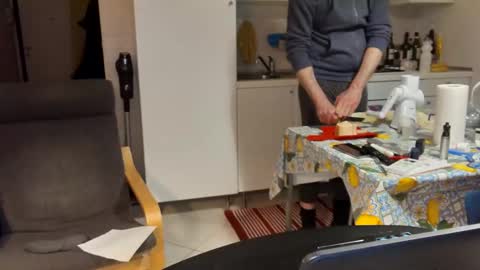 Snapshot of androx77 chatting on March 2, 5:47 pm androx77 online show from March 2, 5:47 pm