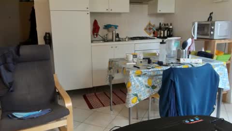 Snapshot of androx77 chatting on November 20, 10:59 am androx77 online show from November 20, 10:59 am