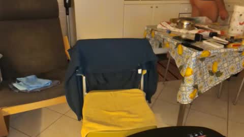 Snapshot of androx77 chatting on November 22, 11:04 pm androx77 online show from November 22, 11:04 pm