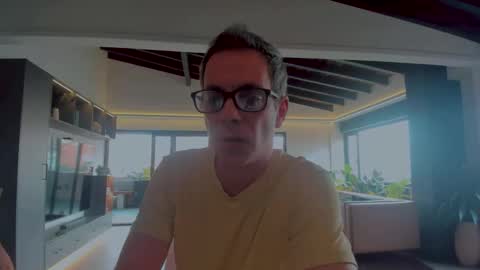 Snapshot of andy0pandi chatting on March 5, 1:50 pm Andrew online show from March 5, 1:50 pm