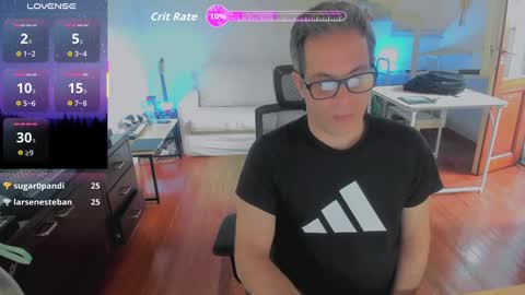 Snapshot of andy0pandi chatting on November 24, 6:18 pm Andrew online show from November 24, 6:18 pm