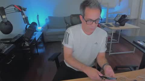 Andrew online show from March 6, 8:38 pm