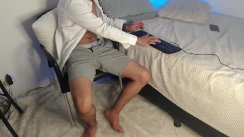 Andy online show from December 3, 9:34 pm