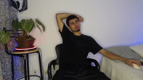 Andy online show from December 10, 3:09 am