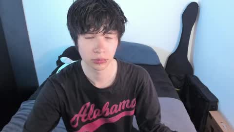 Snapshot of andy_bankai chatting on April 12, 11:32 pm twx Andy twink3 online show from April 12, 11:32 pm