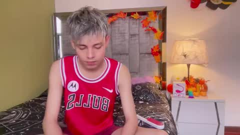 Andy online show from October 28, 1:03 pm