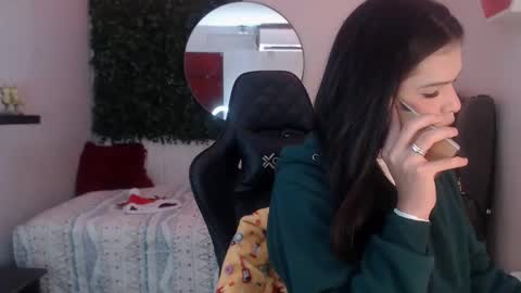 Snapshot of andy_bell_x chatting on December 26, 3:49 am ANDY online show from December 26, 3:49 am