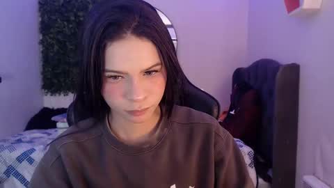 Snapshot of andy_bell_x chatting on February 10, 3:03 am ANDY online show from February 10, 3:03 am