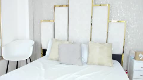 Andy bluee  online show from December 31, 7:31 am