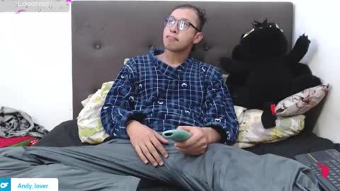 Snapshot of andy_bunny_lover chatting on November 12, 2:56 am ANDY online show from November 12, 2:56 am