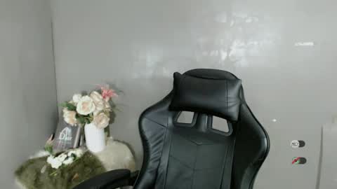 Snapshot of andy_coco chatting on March 6, 2:41 am Kisha online show from March 6, 2:41 am