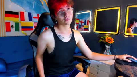andy_collin5 online show from July 3, 6:47 pm