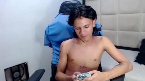 andy_dan1 online show from January 15, 10:57 pm